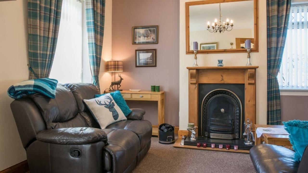 Pippin, Tranquil Scottish Cottage With Hot Tub エイドリー エクステリア 写真