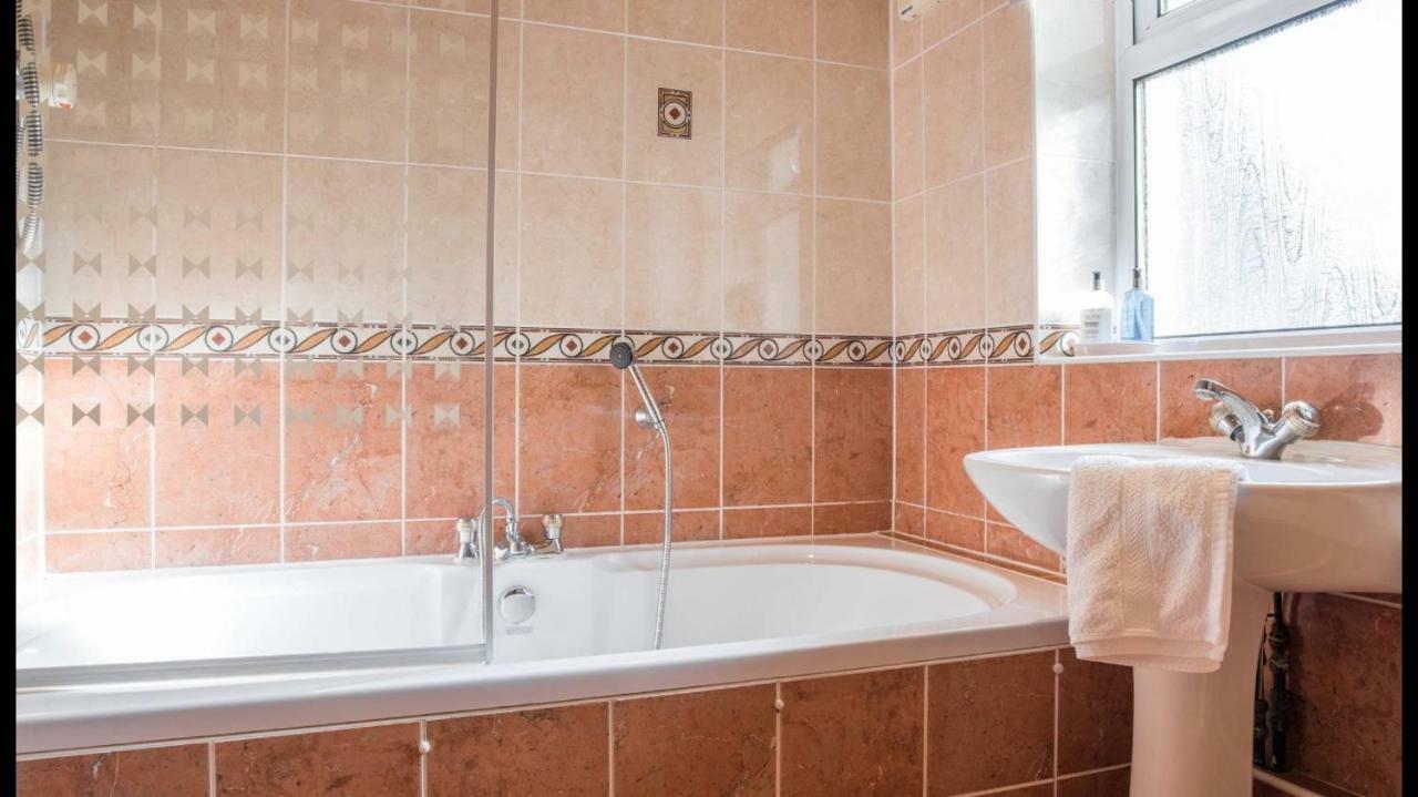 Pippin, Tranquil Scottish Cottage With Hot Tub エイドリー エクステリア 写真