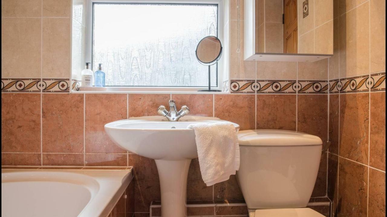 Pippin, Tranquil Scottish Cottage With Hot Tub エイドリー エクステリア 写真